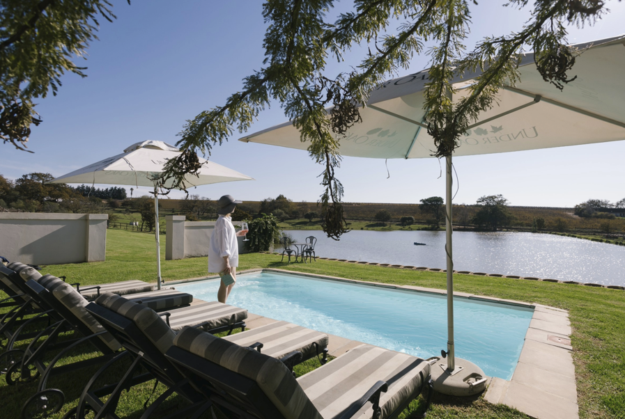 Under Oaks Guesthouse